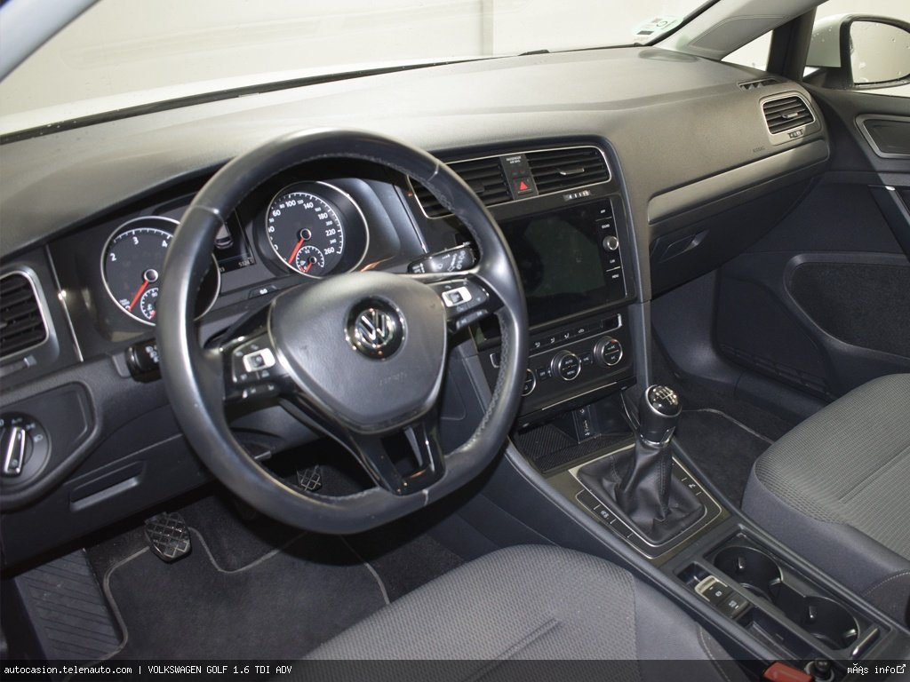 Volkswagen Golf 1.6 TDI ADV Diesel de segunda mano 11